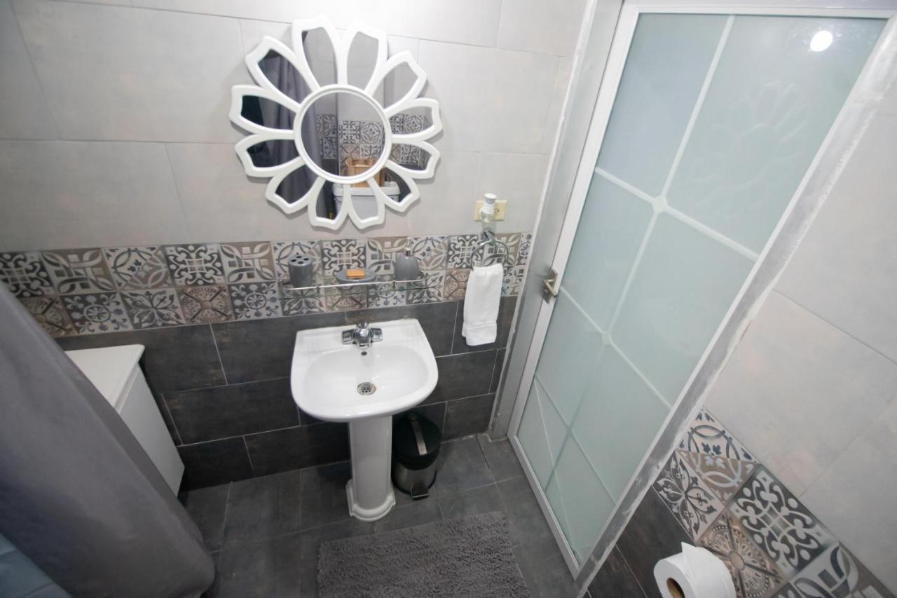 Stacys Place #3 Studio Apartment Port of Spain Экстерьер фото